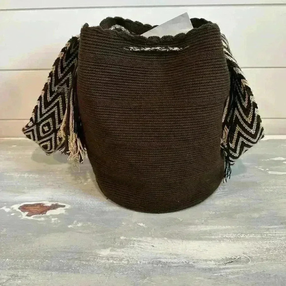 Kabche Design Woven Bag - Picture 3 of 9